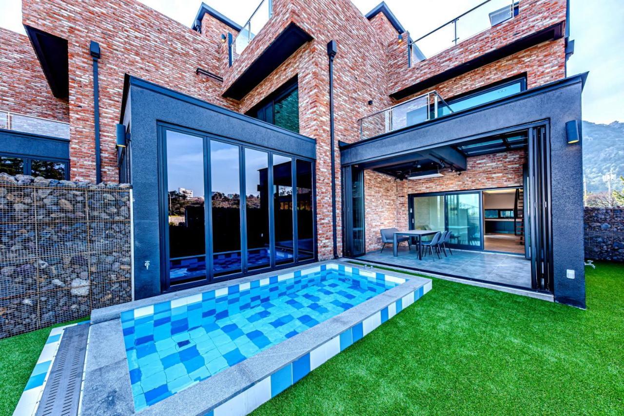 Villa Ocean Brick Poolvilla